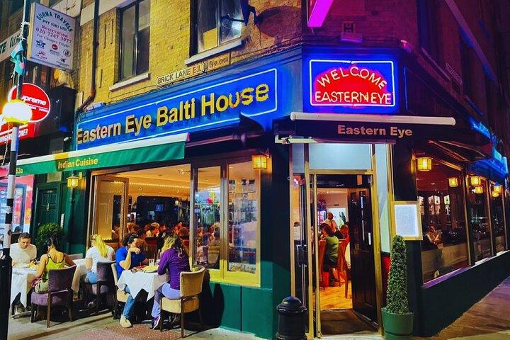 Jack The Ripper Walk with a Curry in Brick Lane London - photo 3