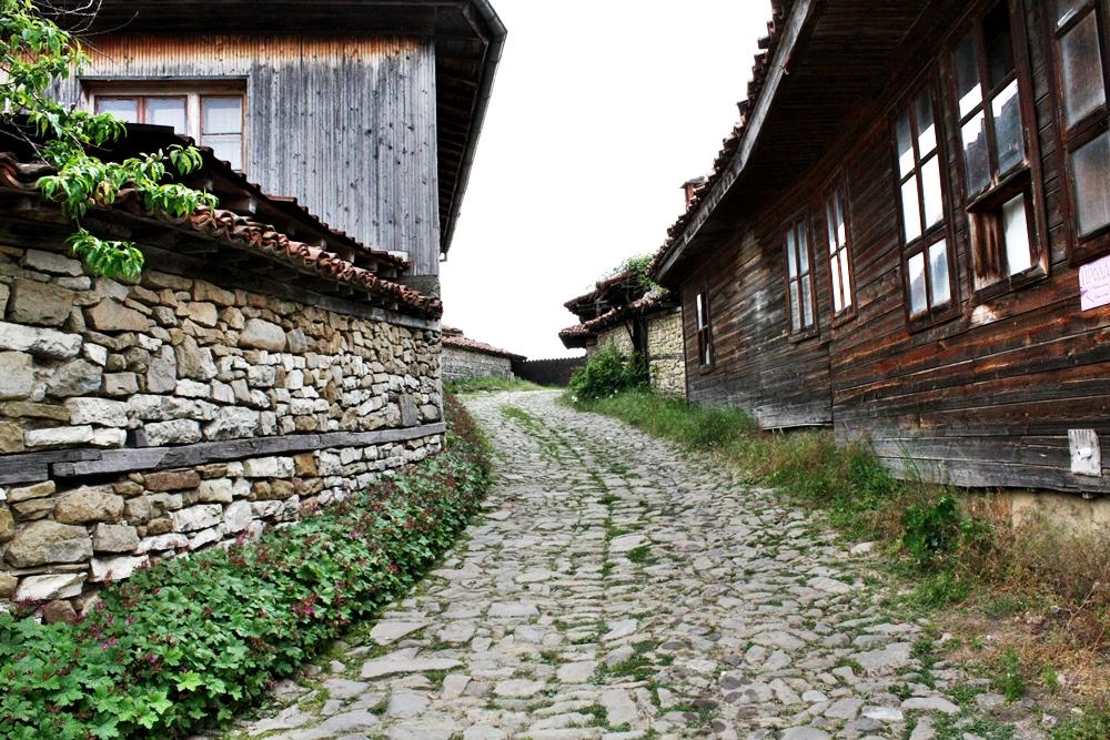 The Small Secrets of the Balkan Villages with a Bicycle - photo 5