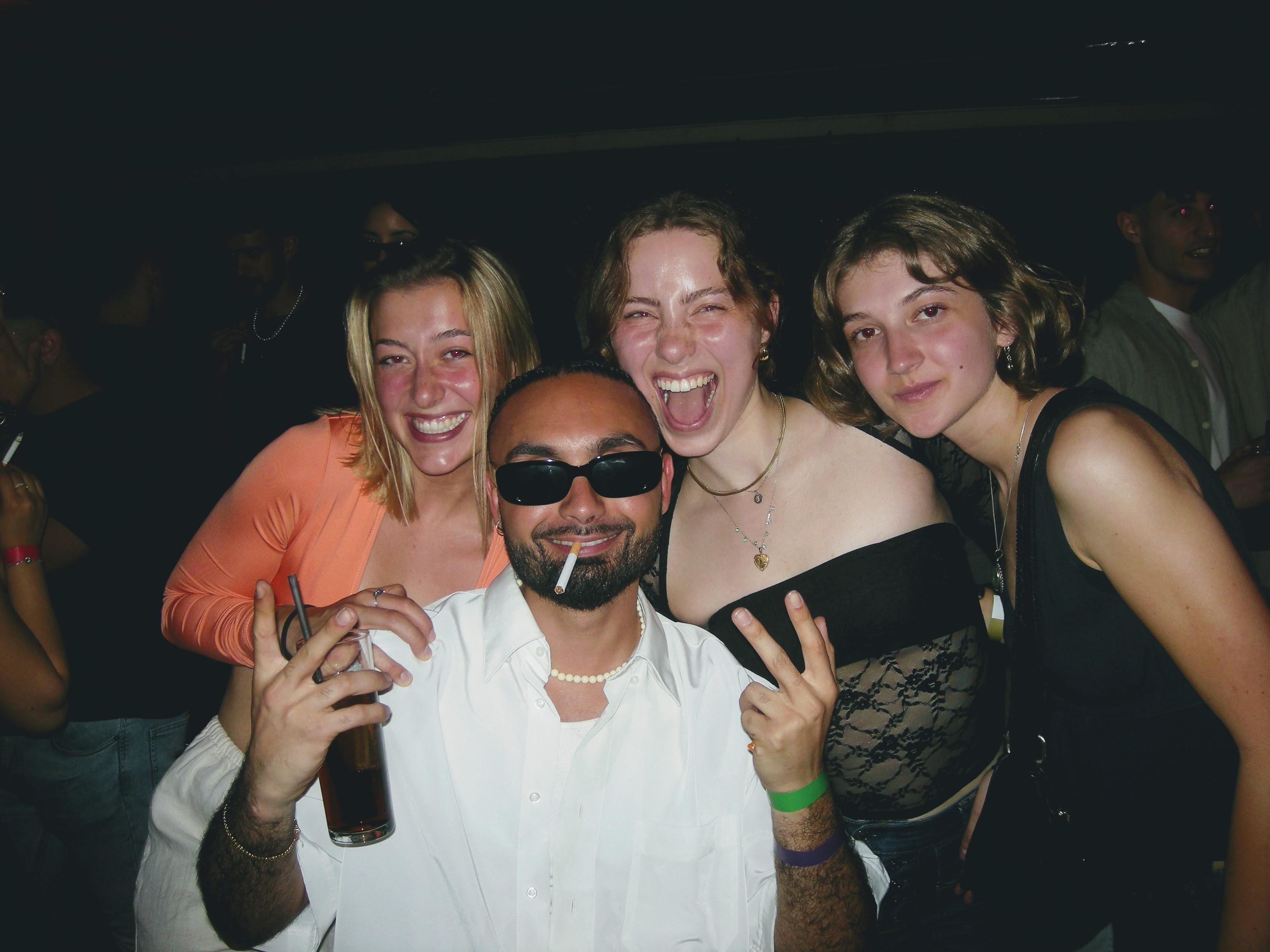 Barcelona Social Night Out — 3 Bars + VIP Club Entry, Every Night - photo 2