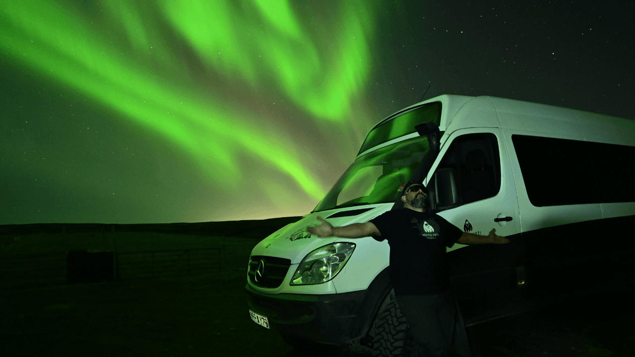 Northern Lights with Photo, Pastries and Hot Cocoa - 4x4 Tour from Reykjavík - photo 5