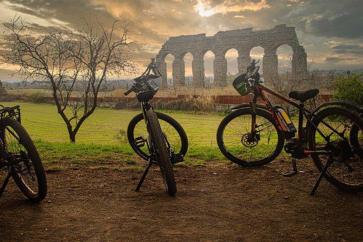 DELUXE Appian Way Bike Tour with Catacombs Visit & Lunch - cover photo
