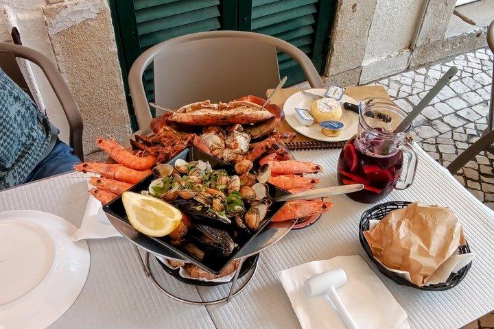 Sesimbra Tour with Guided Wine Tasting and Cristo Rei - photo 2
