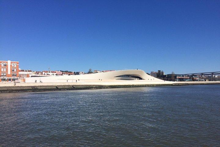 Morning Sailing Tour on The Tagus River from Lisbon - photo 3