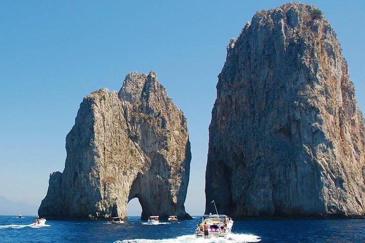 Capri: First to Blue Grotto – The Island Before the Crowds - photo 3