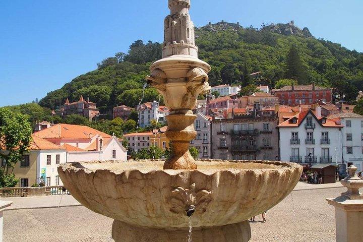 Sintra Half-Day Small Group Tour with Pena Palace Tickets Included - photo 3