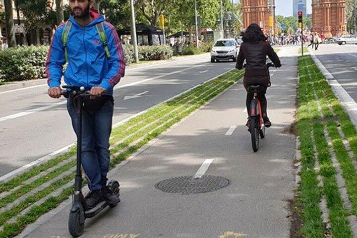Barcelona Urban Planning Tour - Towards a Sustainable Smart City - photo 2