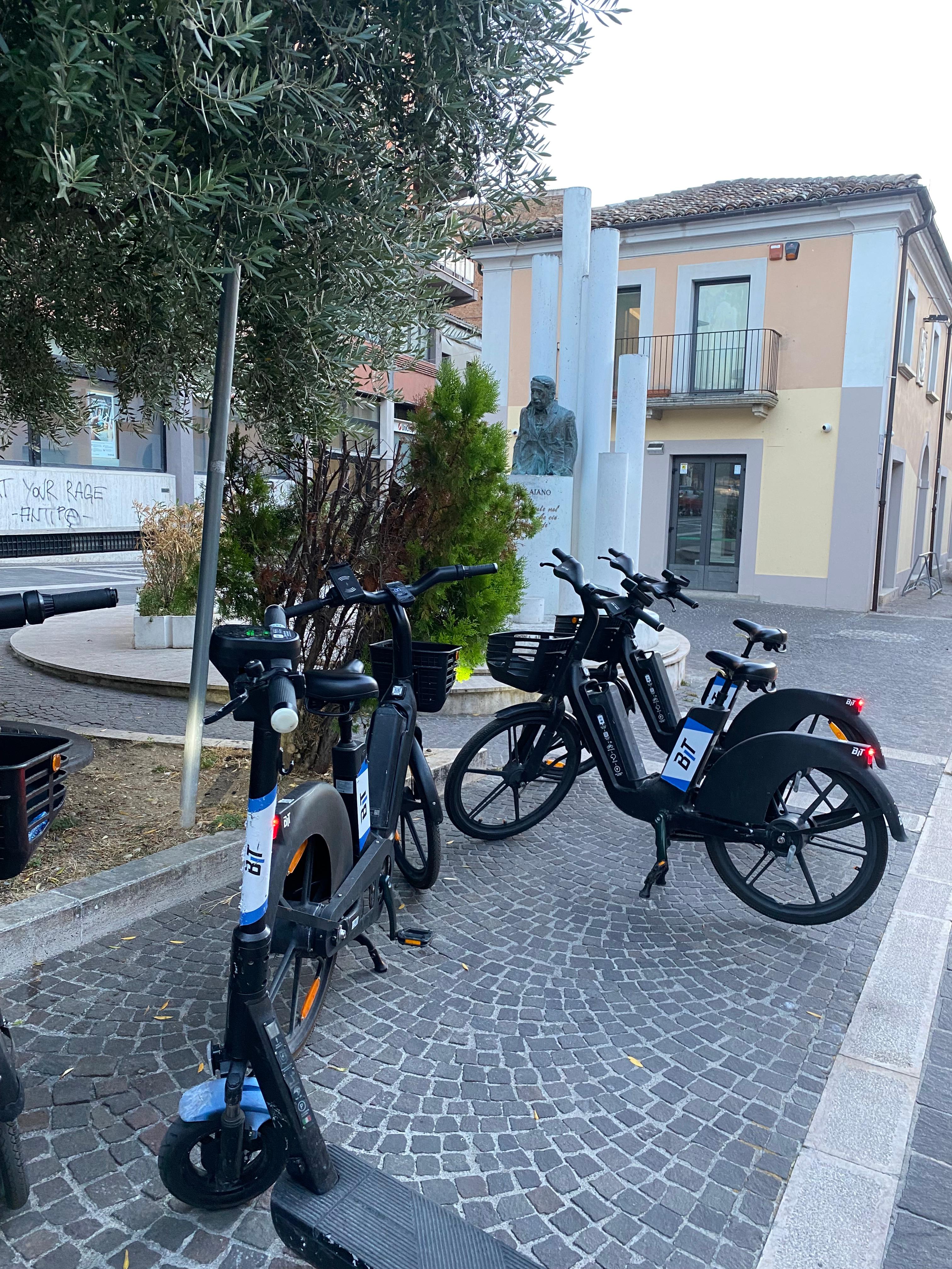 Pescara Riviera Electric Scooter Tour with Gelato - photo 3