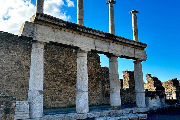 Pompeii & Vesuvius Hike Small Group Priority Access from Sorrento - photo 4