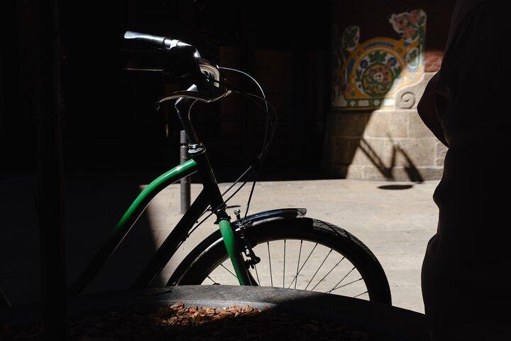 3-Hour Private Gaudi Bike Tour - photo 2
