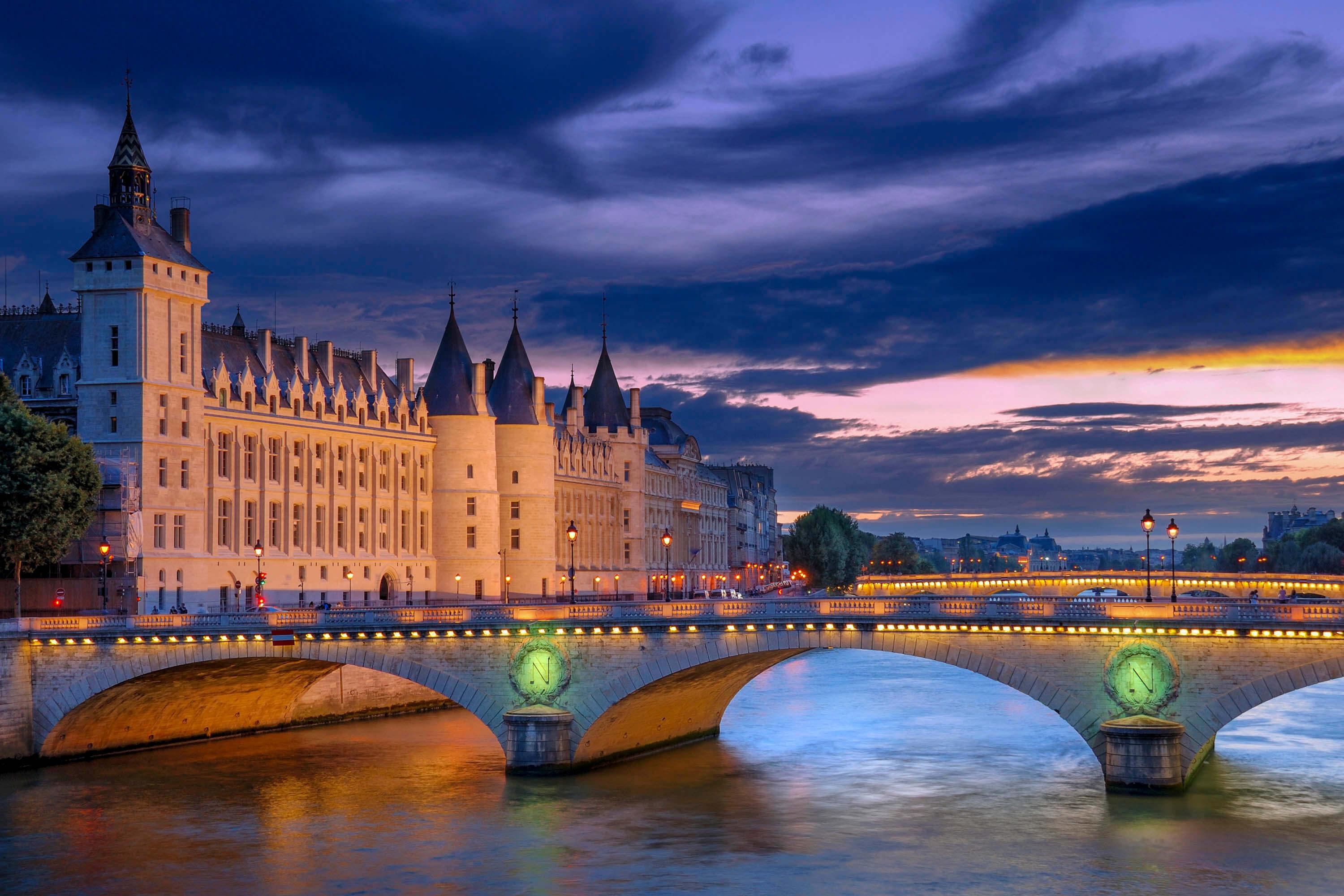 Paris: Big City Tour with Audio Guide App - photo 5