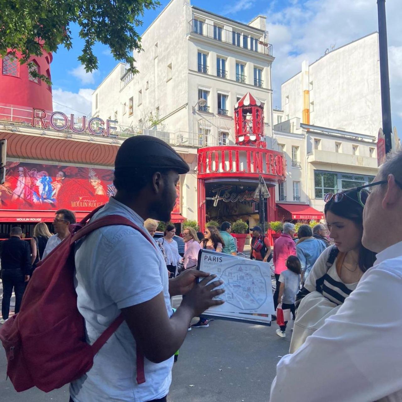 Montmartre Walk: Moulin Rouge to Sacré-Cœur - photo 4