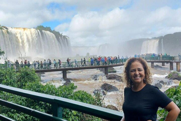 Iguaçu: Brazilian Side Falls, Boat Tour, Bird Park – Tickets & Lunch Included - photo 2