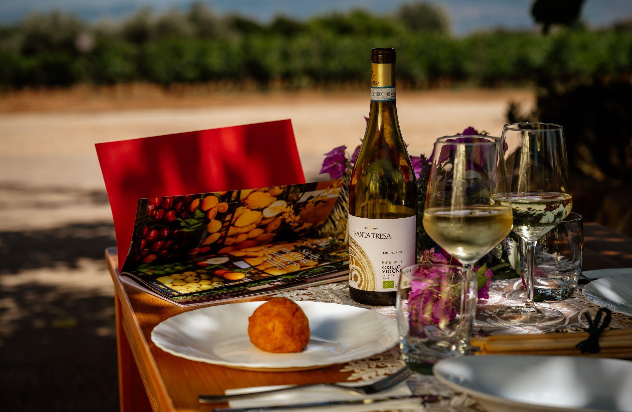 Organic Winery Tour, Wine Tasting & Light Lunch near Ragusa - photo 4