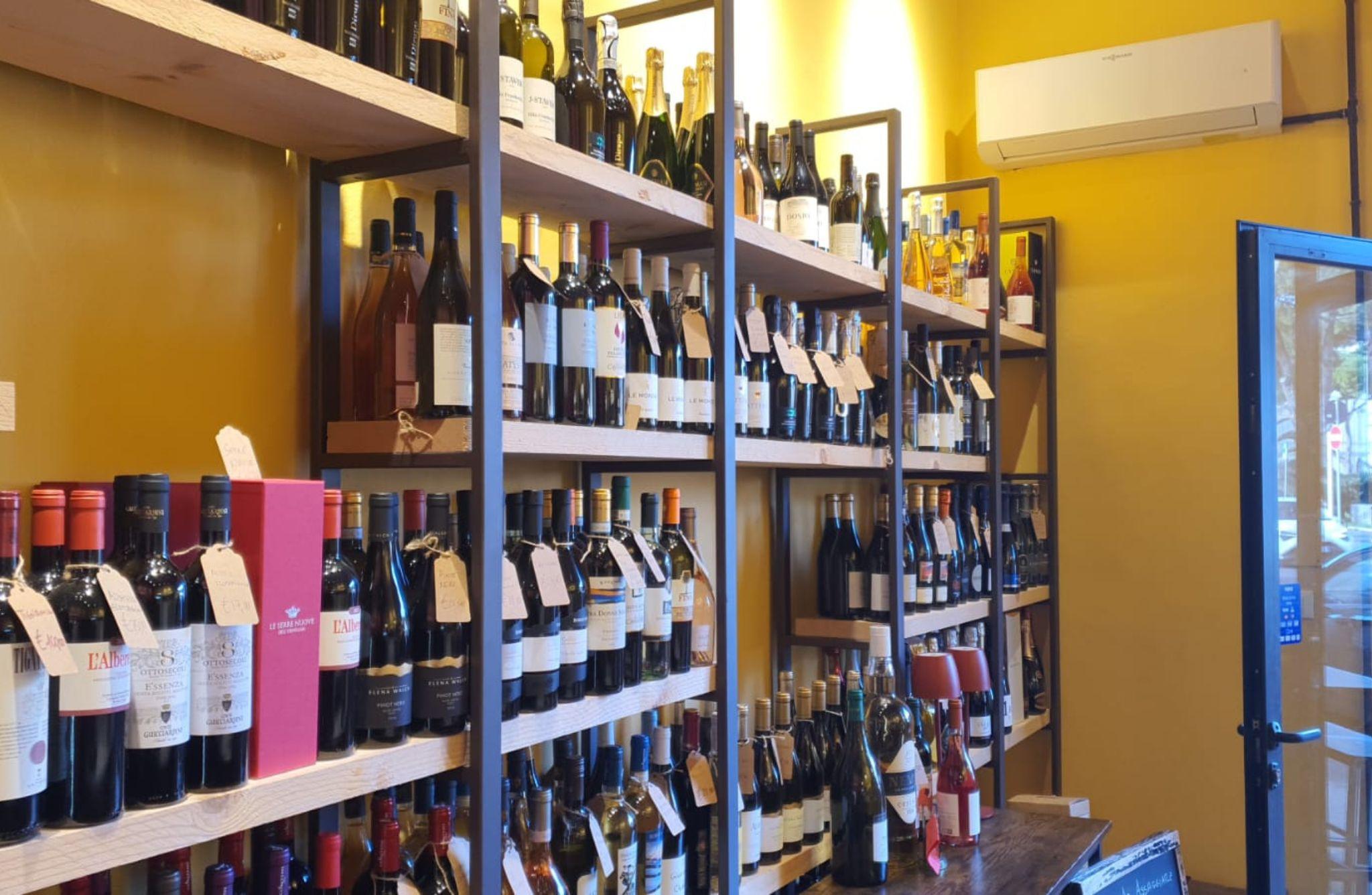 Guided Wine Tasting with Local Food Pairings in Livorno - photo 5