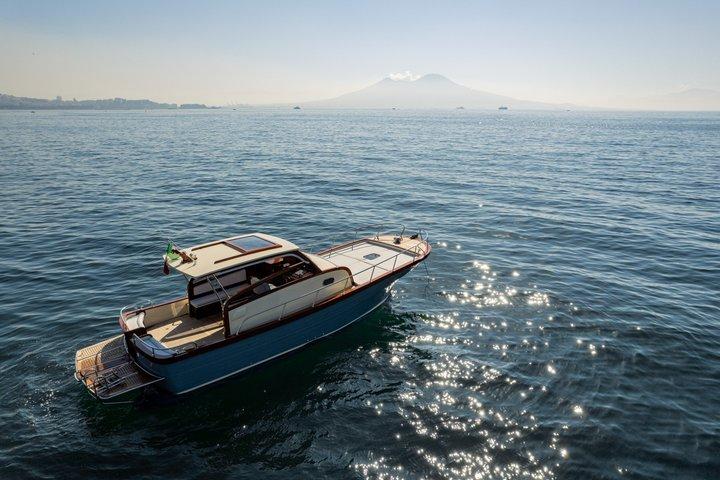 Capri Island Private Luxury Boat – Exclusive Scenic Day Tour - photo 2