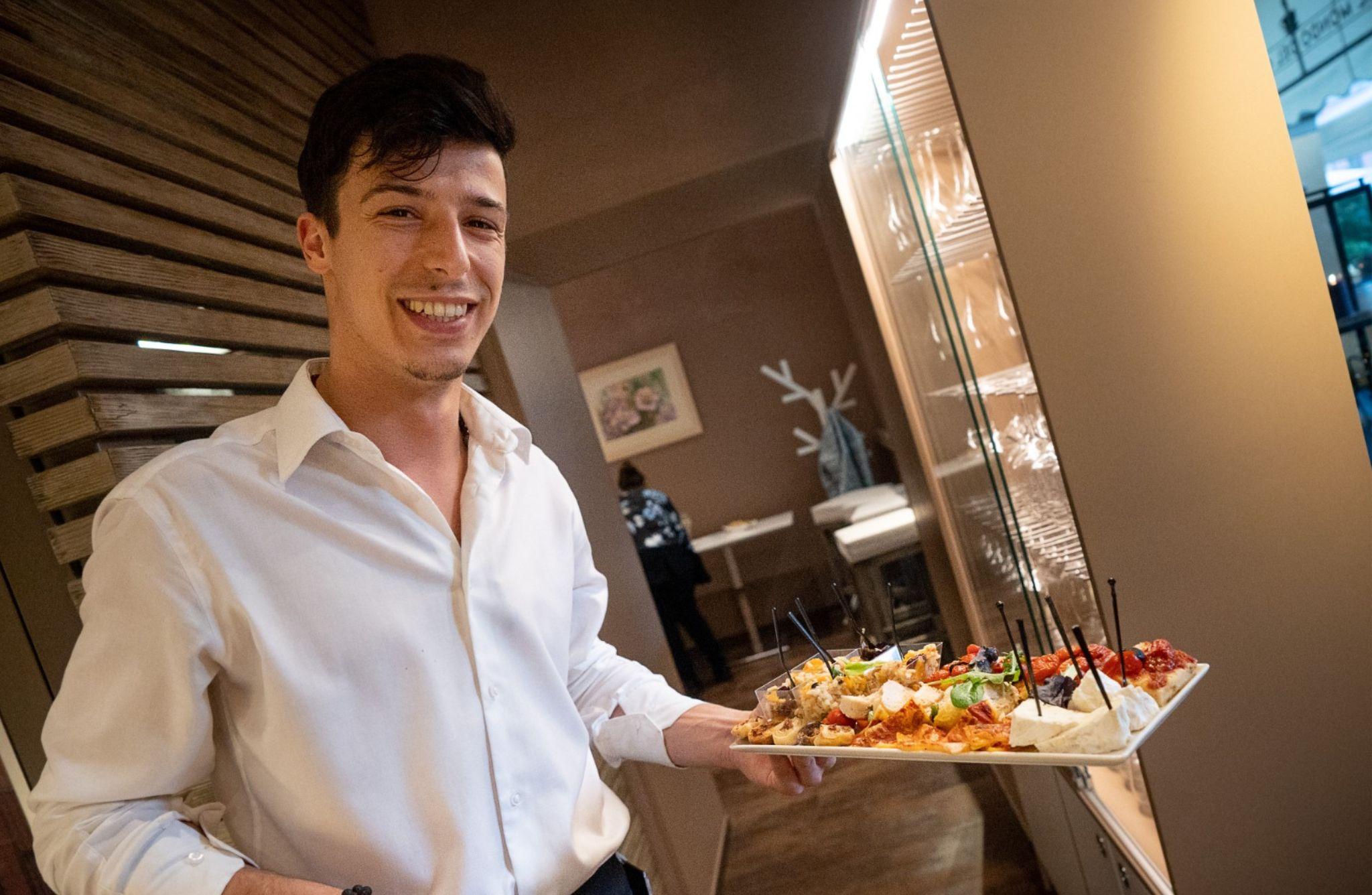 Luxury Wine Tasting with Finger Foods in Alba City Center - photo 3