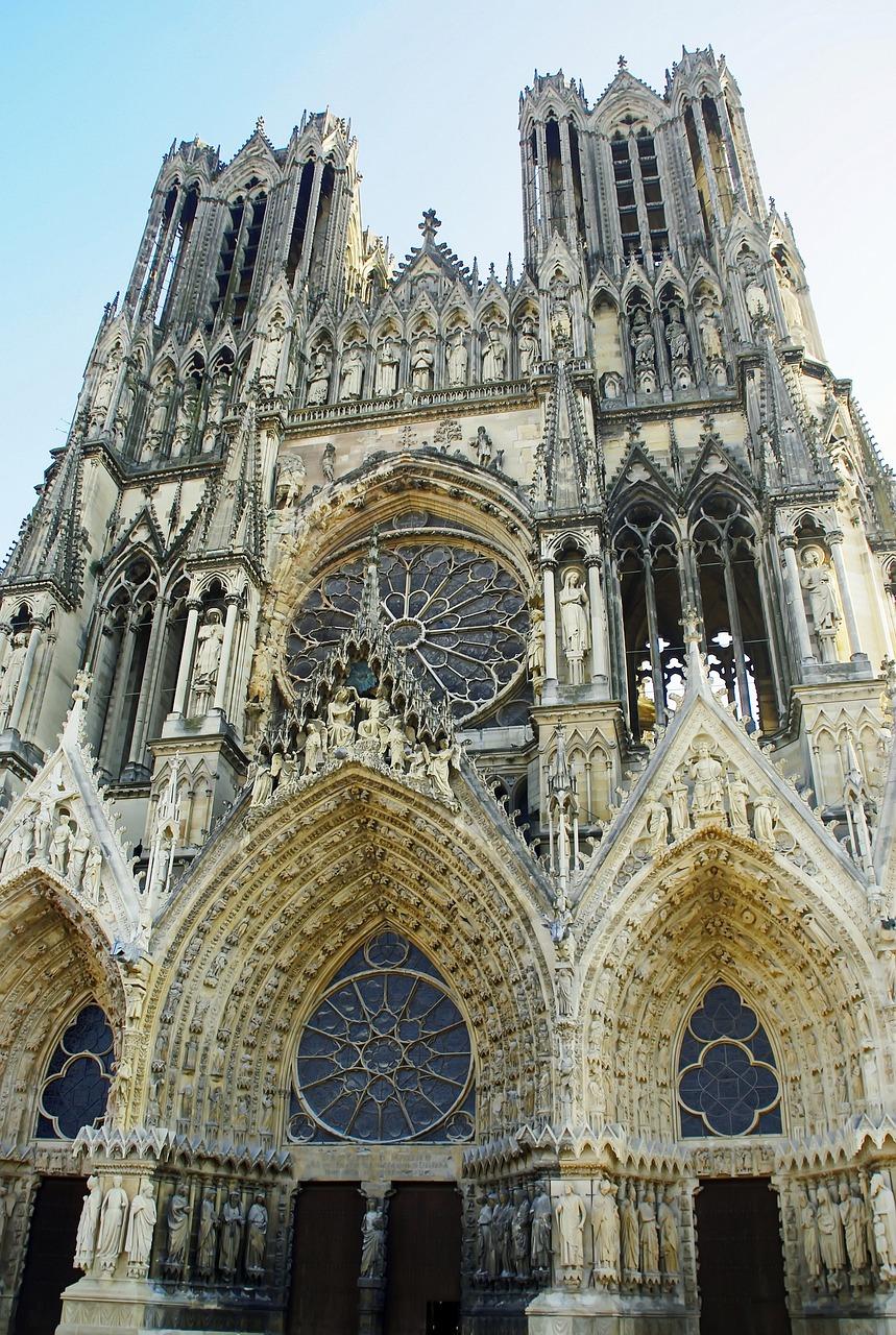 Champagne Region Day Trip: Explore Reims & Épernay by Train - photo 2