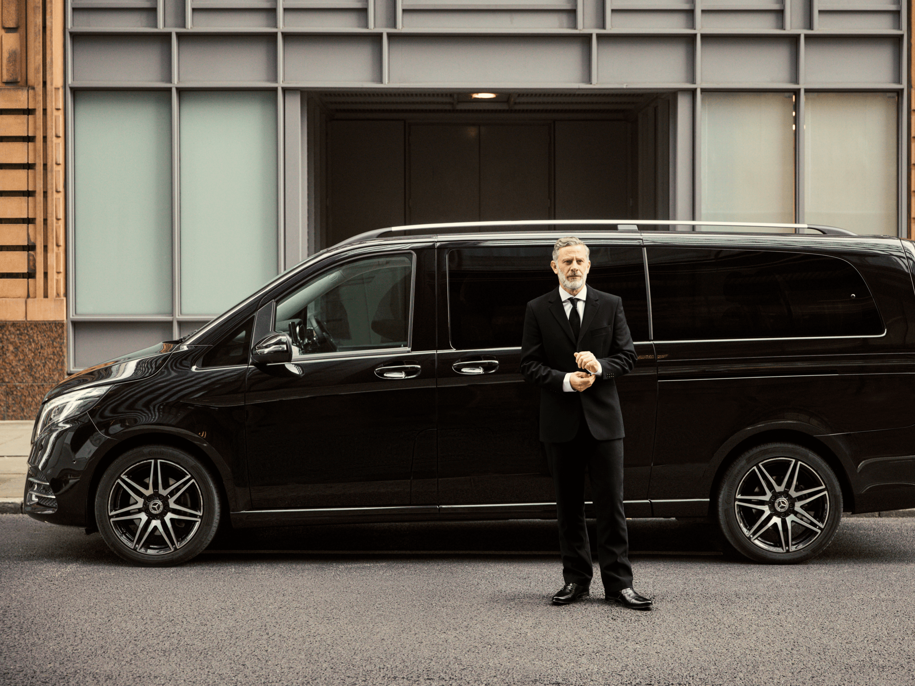 Porto to Lisbon Private Transfer With Sightseeing Stops - cover photo