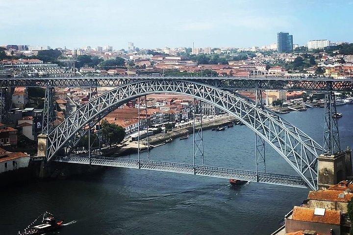 Porto to Santiago de Compostela with Stops up to 4 Cities - photo 2