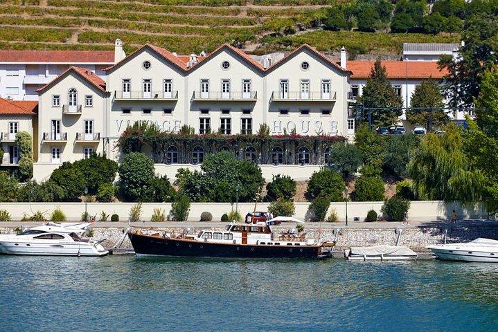 Day Cruise from Porto to Pinhão with Breakfast and Lunch - photo 2