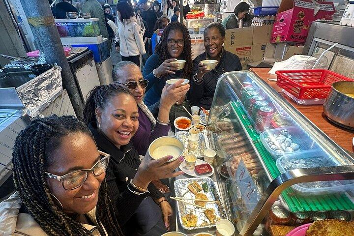 Seoul Dongmyo Flea and Gwangjang Market Tour - photo 5