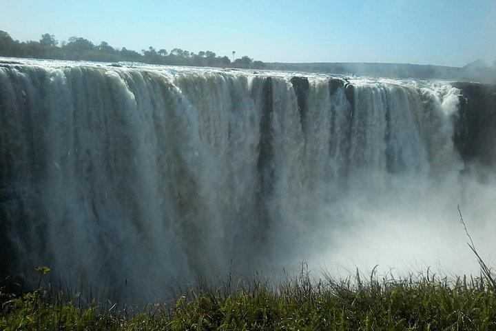 Sunrise Victoria Falls Private Tour - photo 5