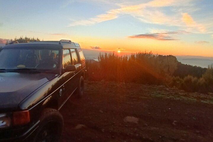 Half day Tour From 0 To 1818 Meters To Pico Do Arieiro Sunrise - photo 4
