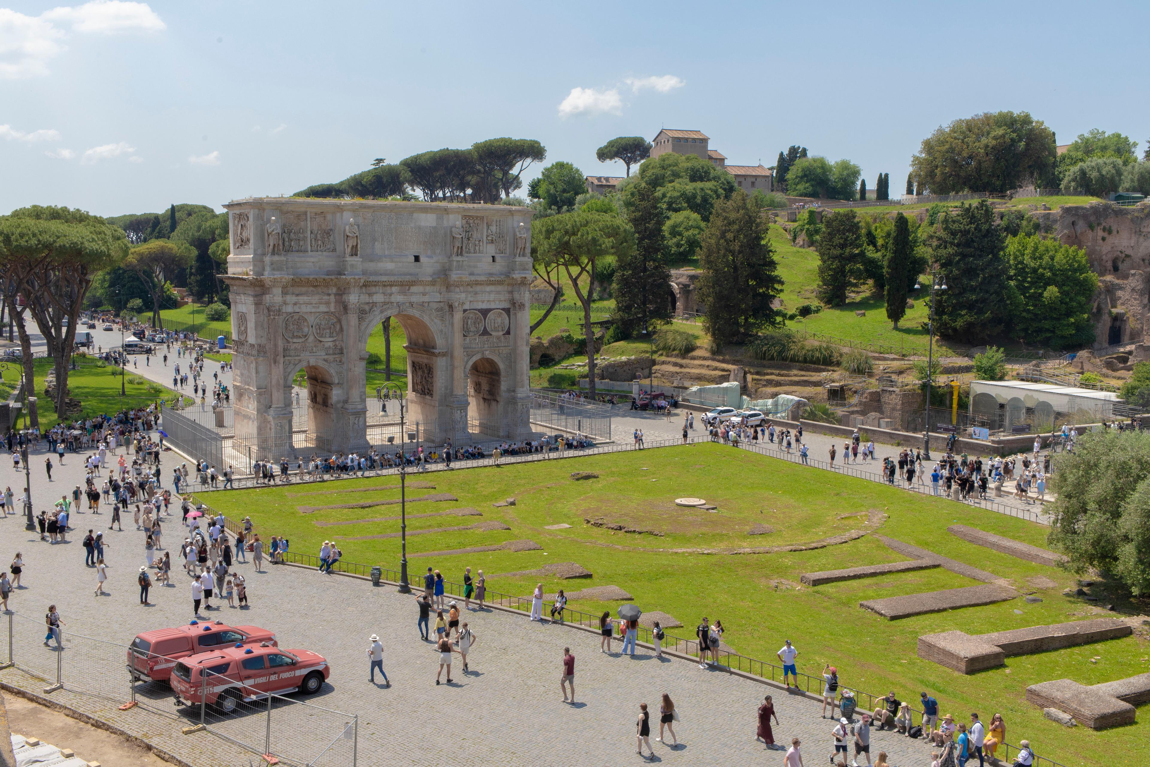 Visita Guiada Coliseo, Foro Romano y Palatino - photo 5