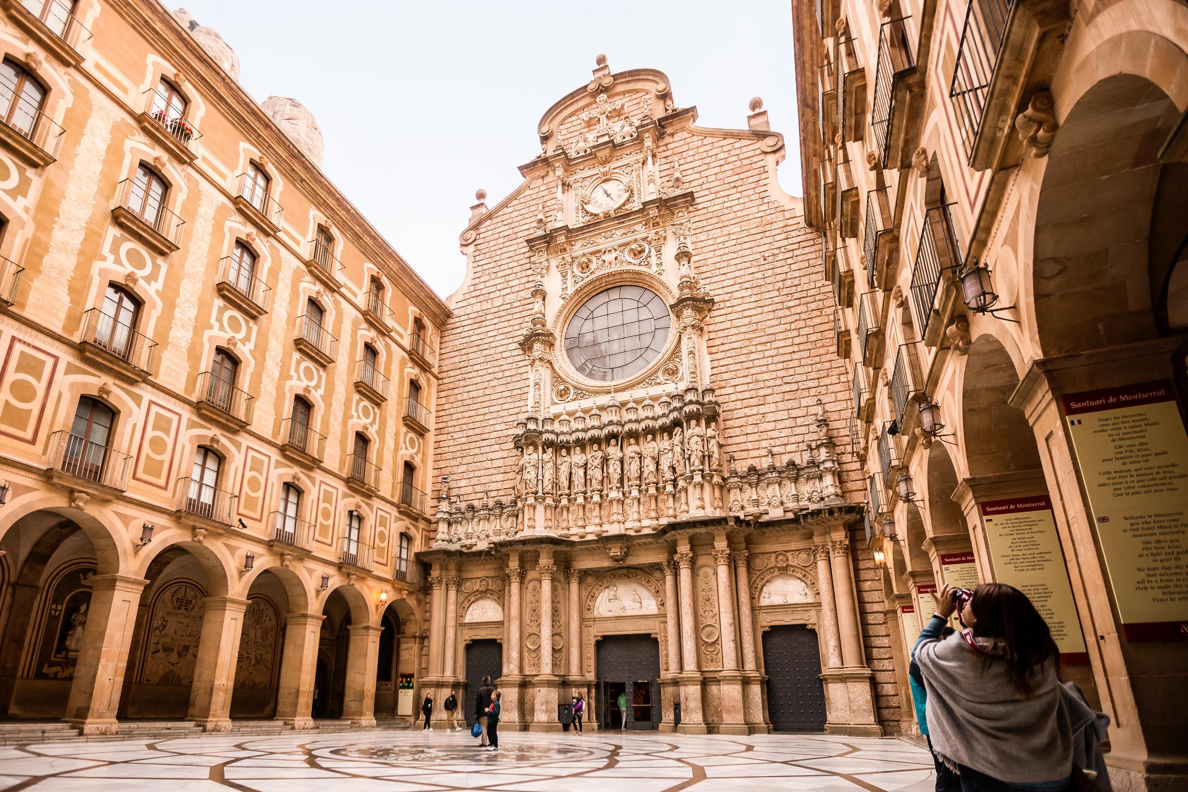 Extended Montserrat, Tapas & Wine with Cogwheel Train - photo 2