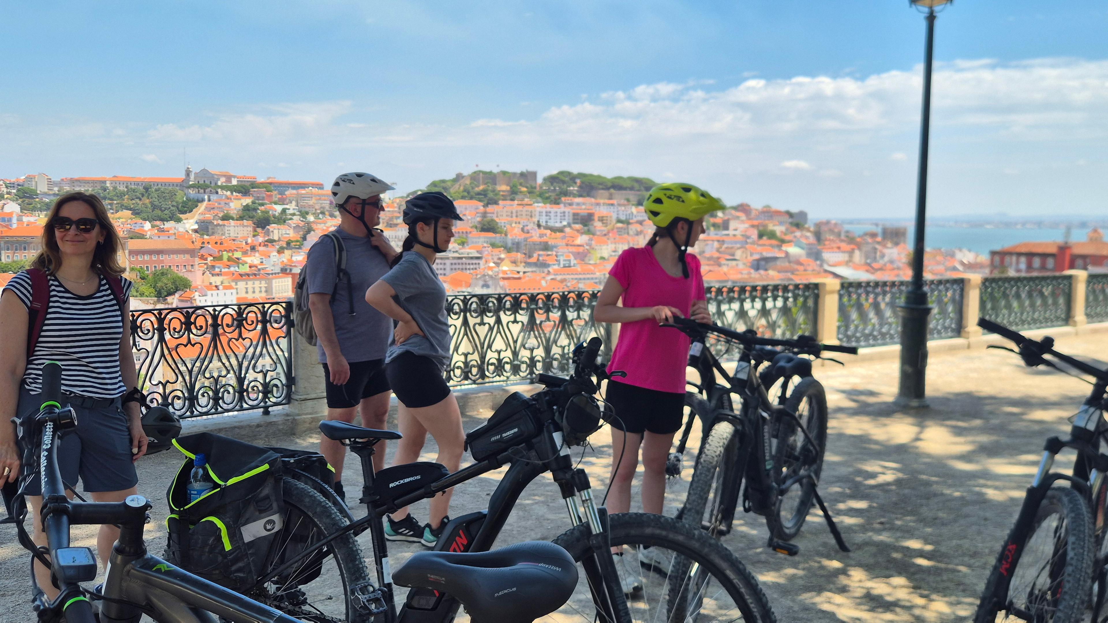 Lisbon 7 Hills E-Bike Tour - photo 3