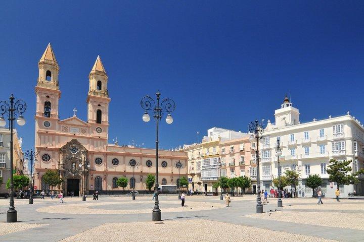 Cadiz Audio guided walking tour 2h30 and 25 audio comments - photo 4