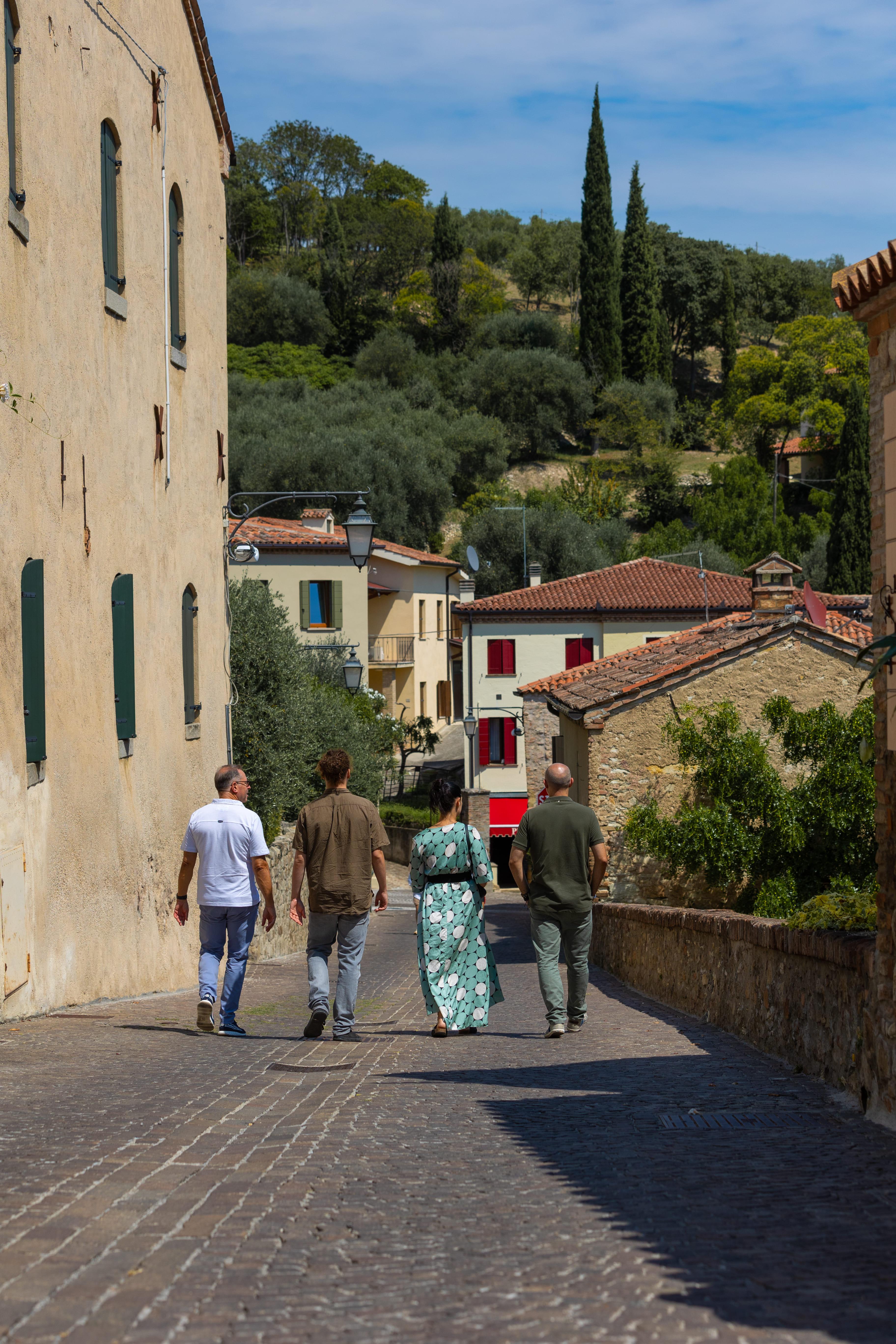 Tour to Arquà Petrarca village in the Euganean Hills - photo 2