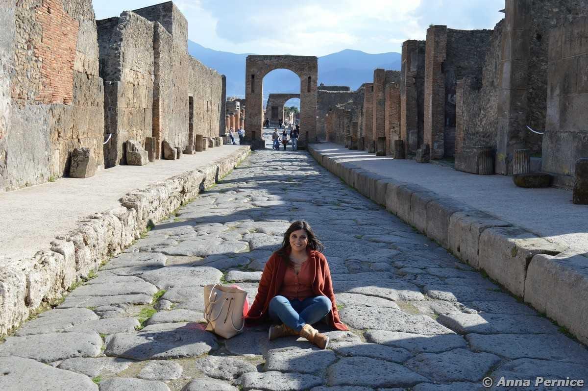 Pompeii Tour Half Day - departure from Naples City Centre (Entrance Ticket Included) - photo 3
