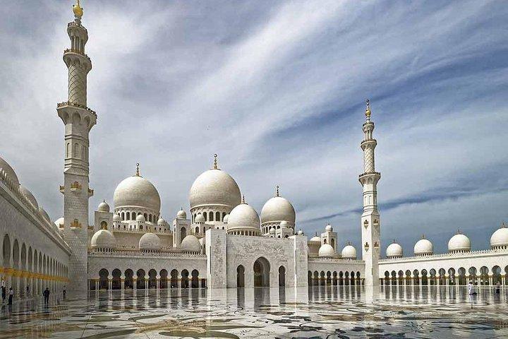 Abu Dhabi city tour with Grand Mosque and Louvre museum Visit - photo 4