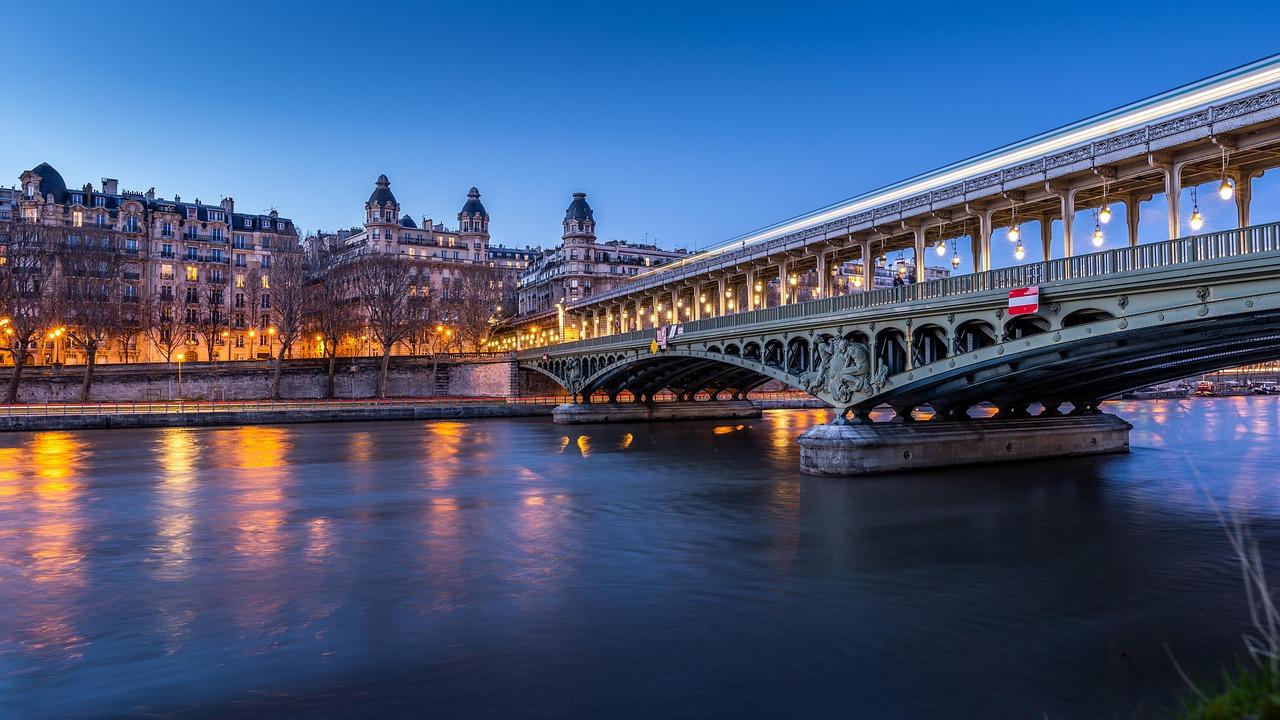 Paris: City Walking Tour and Seine River Cruise - photo 2
