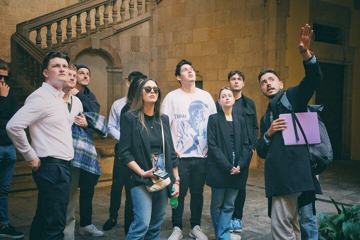 Ramblas, Old Town, Gothic and Gaudi Architecture Walking Tour - photo 2