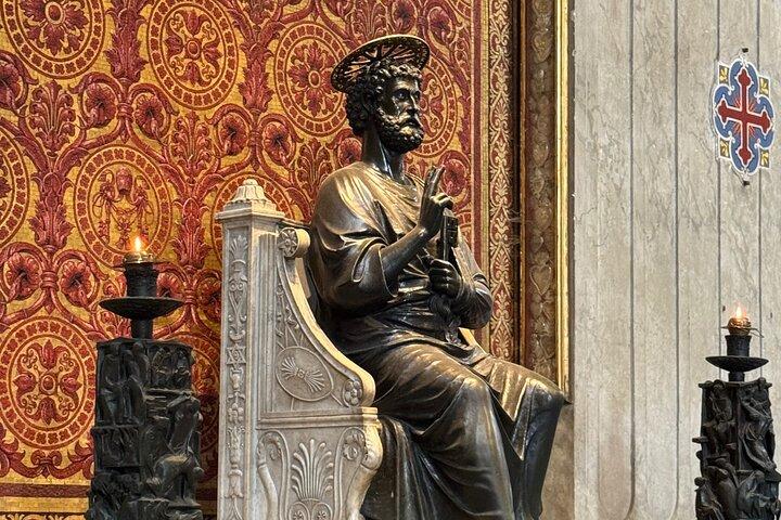 St. Peter's Basilica: Square, Dome & Papal Tombs - Skip the Line - photo 5
