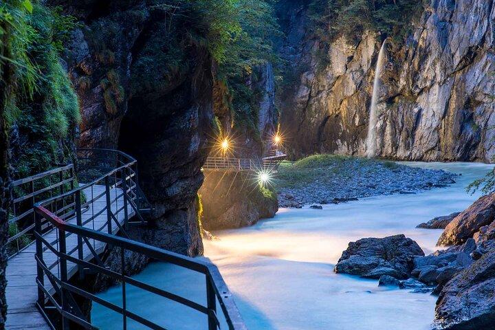 Private Swiss Alps Tour Lauterbrunnen, Villages, lakes Waterfalls - photo 5