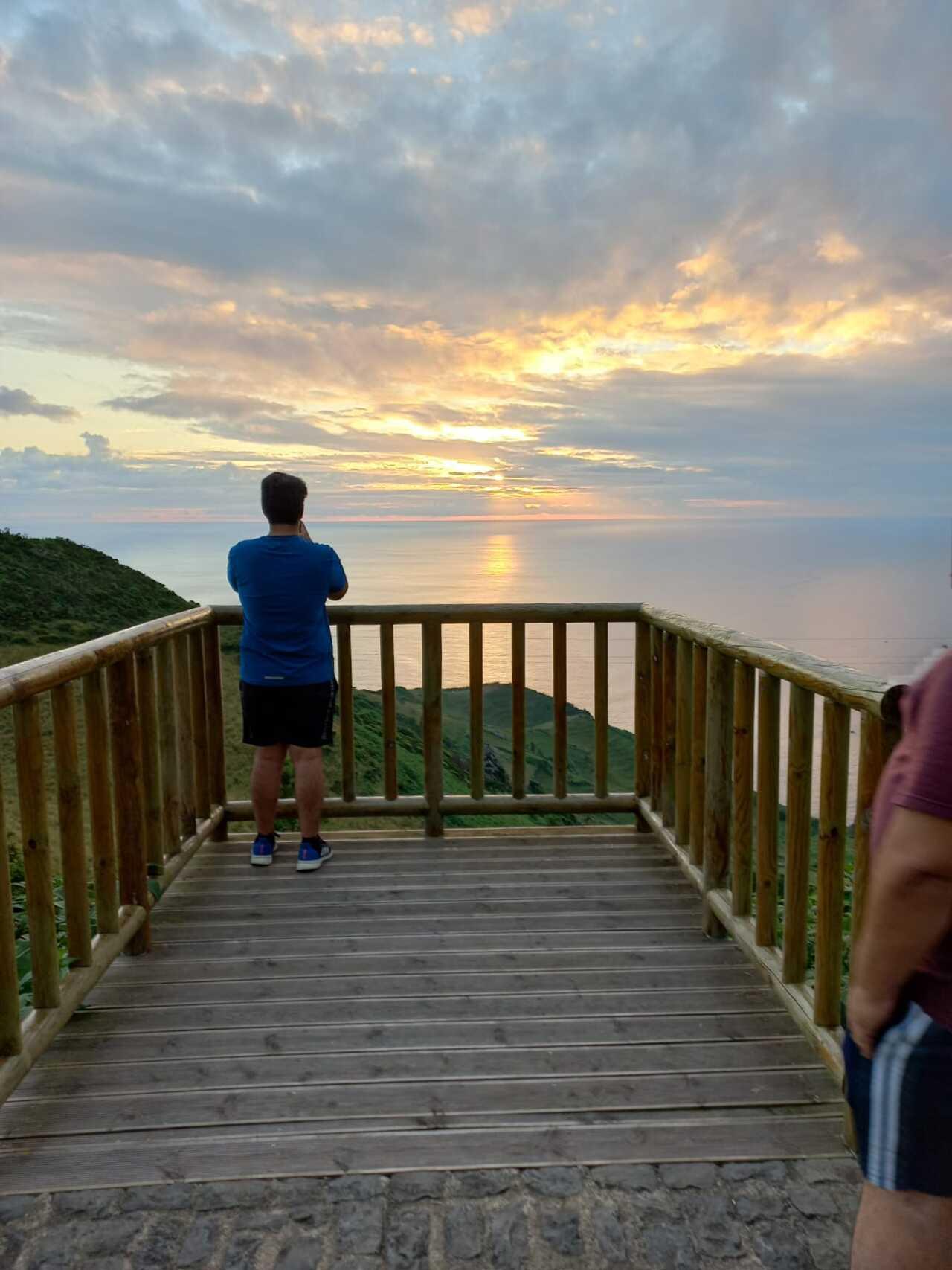 Descobre as Flores - a ilha dos teus sonhos - cover photo