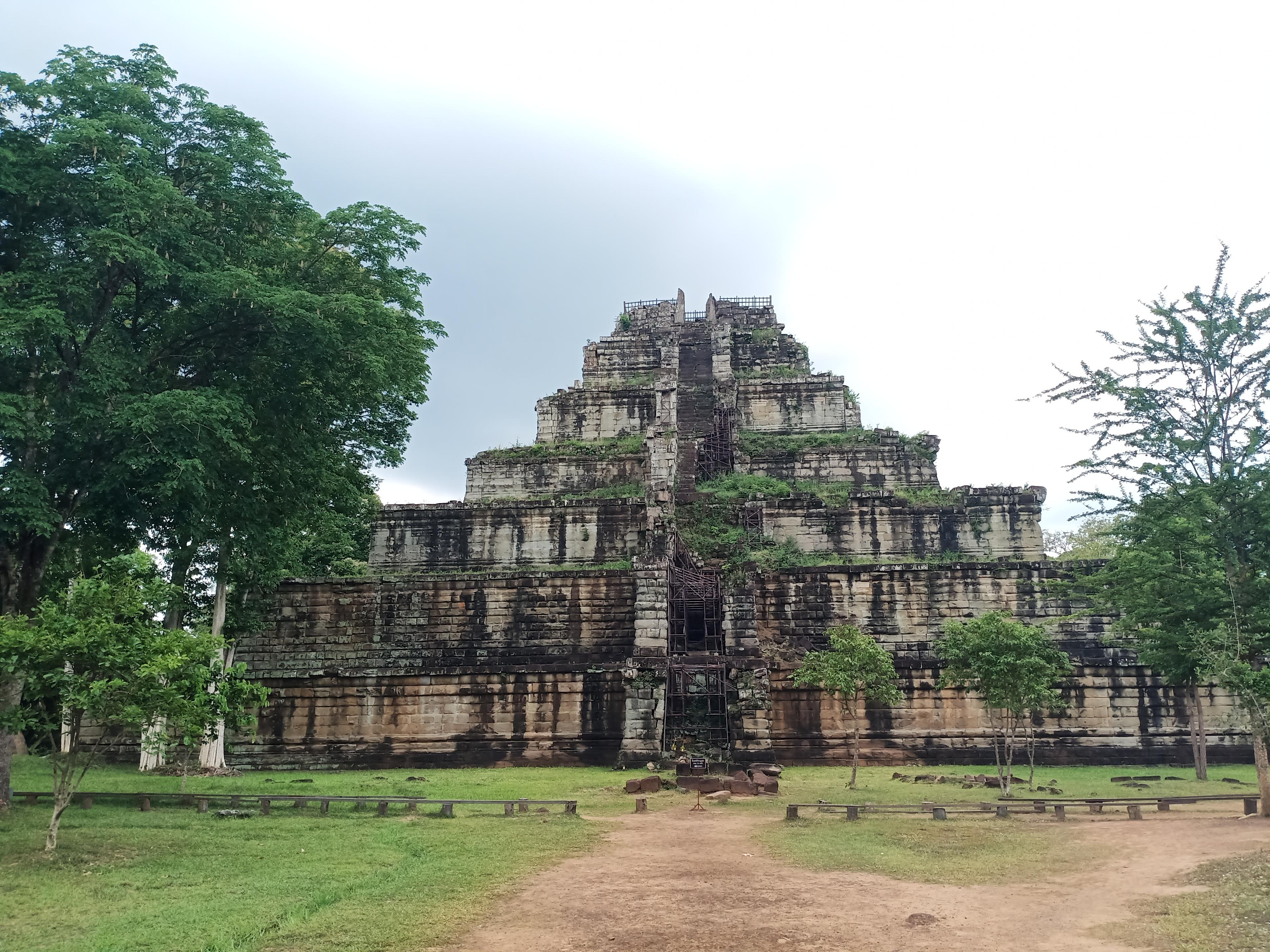 Private Siem Reap Tour: Koh Ker Pyramid & Beng Mealea - cover photo