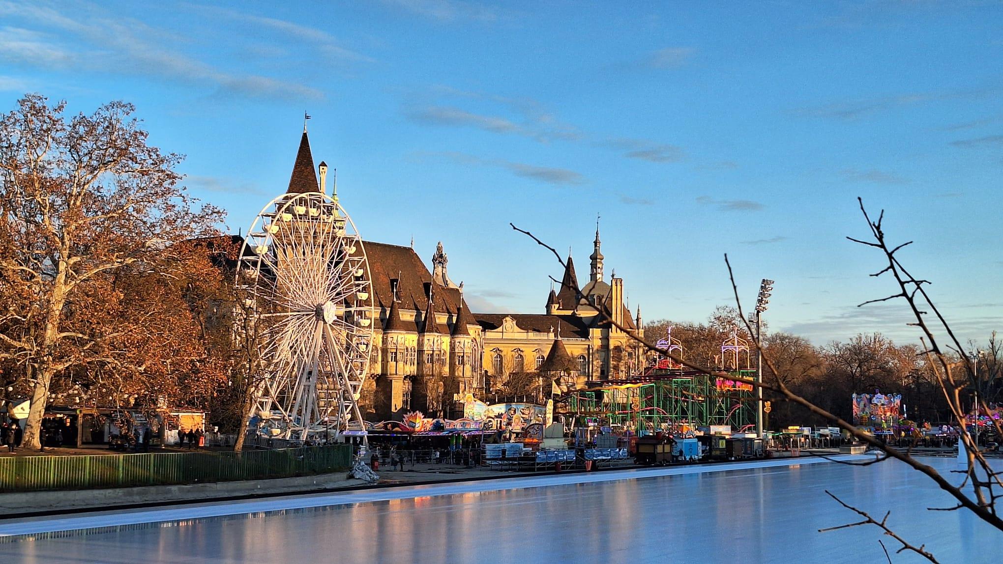 Budapest Sightseeing Day and Night | Private Car Tour With A - photo 2